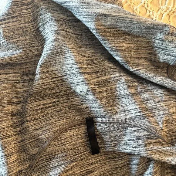 Lululemon Define Jacket - Picture 4 of 4